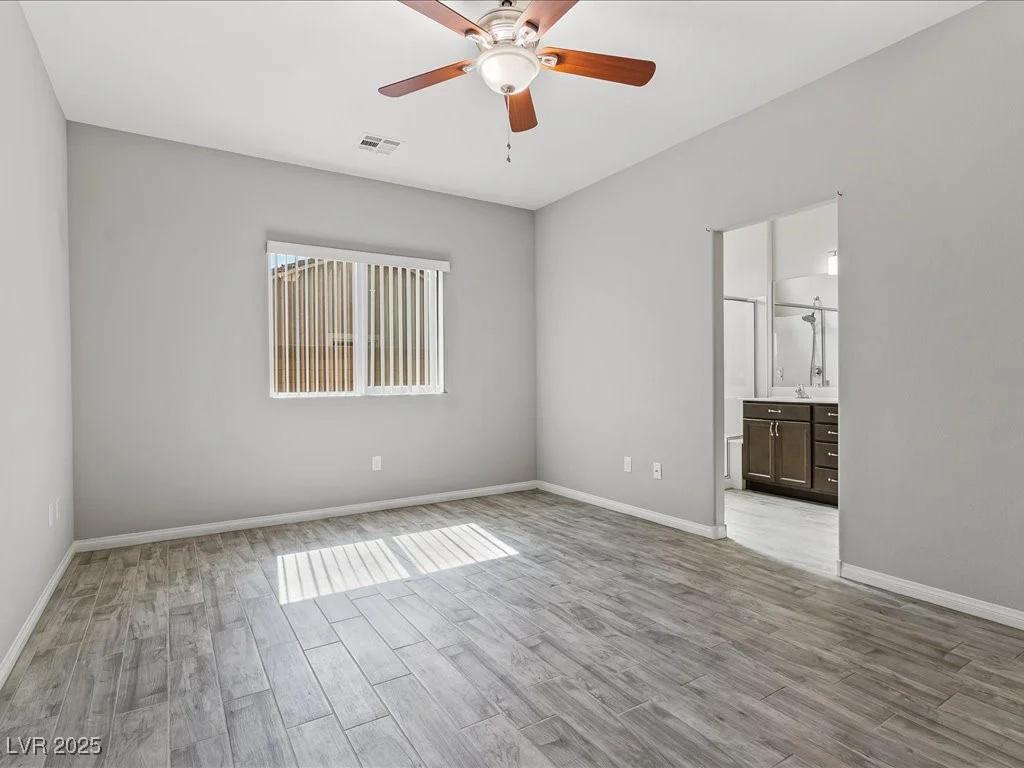 11826 Glinda, Las Vegas, NV 89183
