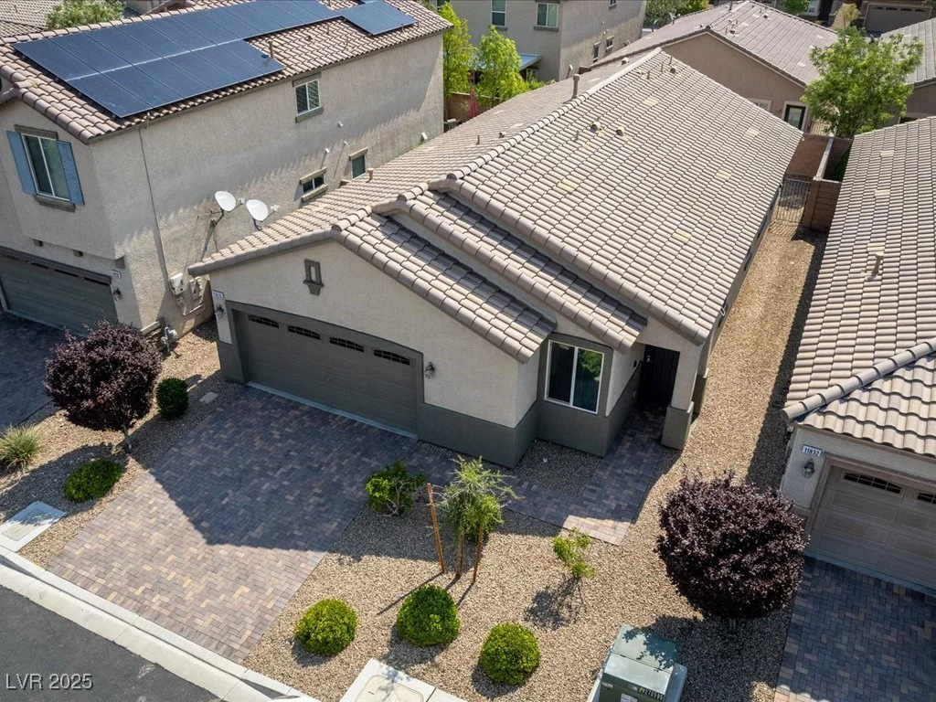 11826 Glinda, Las Vegas, NV 89183