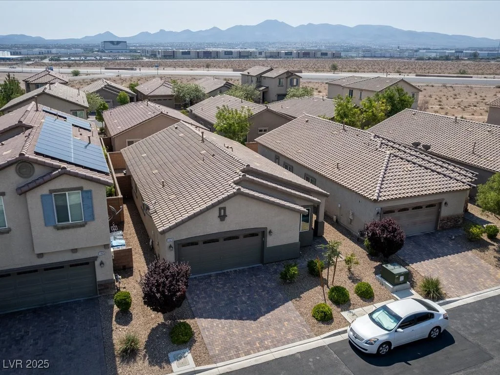11826 Glinda, Las Vegas, NV 89183