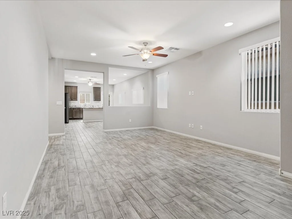 11826 Glinda, Las Vegas, NV 89183