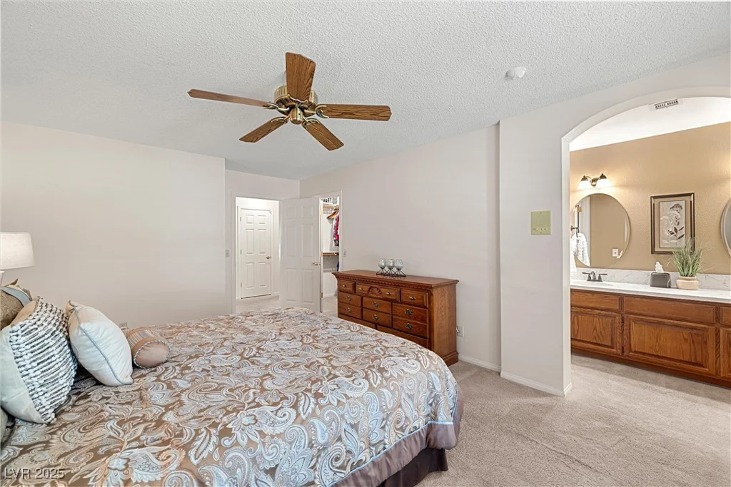 2821 Whispering Wind, Las Vegas, NV 89117