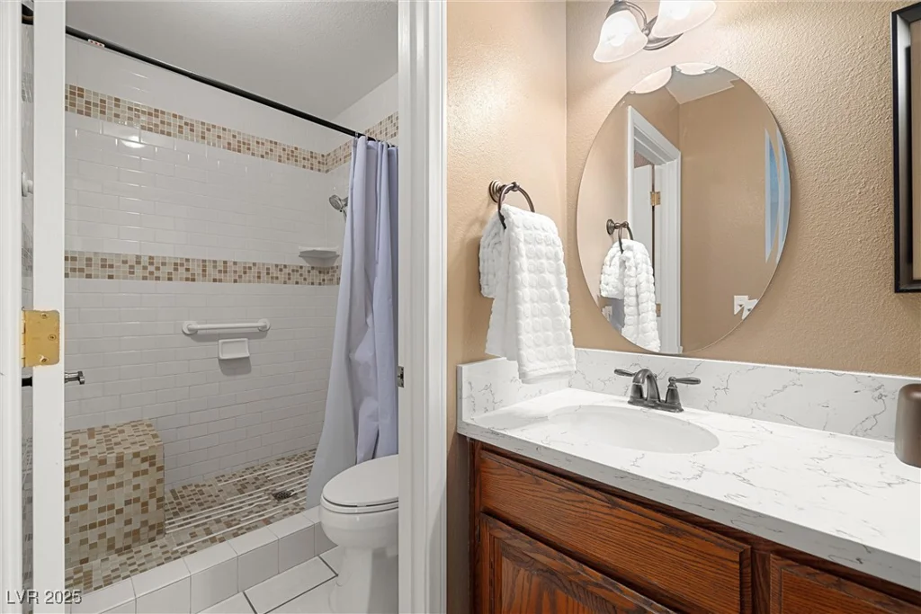 2821 Whispering Wind, Las Vegas, NV 89117