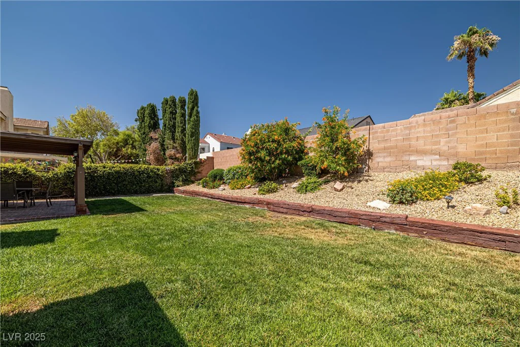 2821 Whispering Wind, Las Vegas, NV 89117