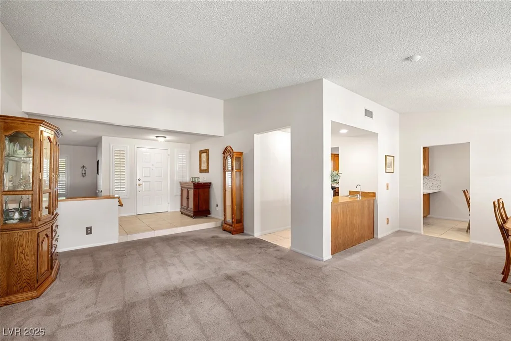 2821 Whispering Wind, Las Vegas, NV 89117