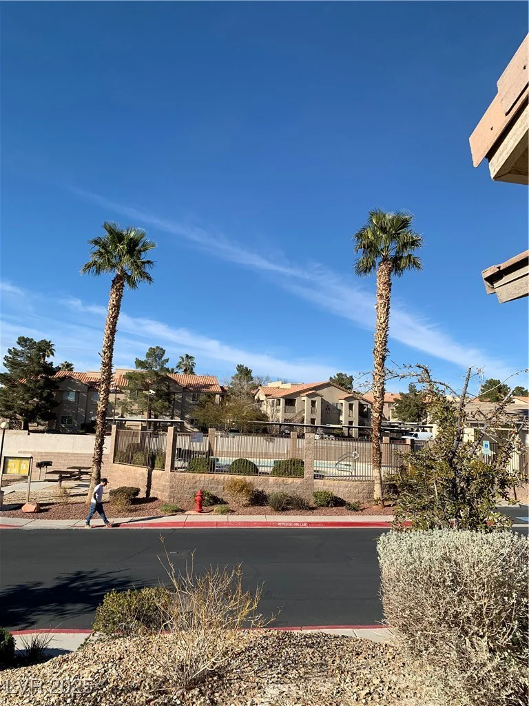 2050 Los Feliz, Las Vegas, NV 89156