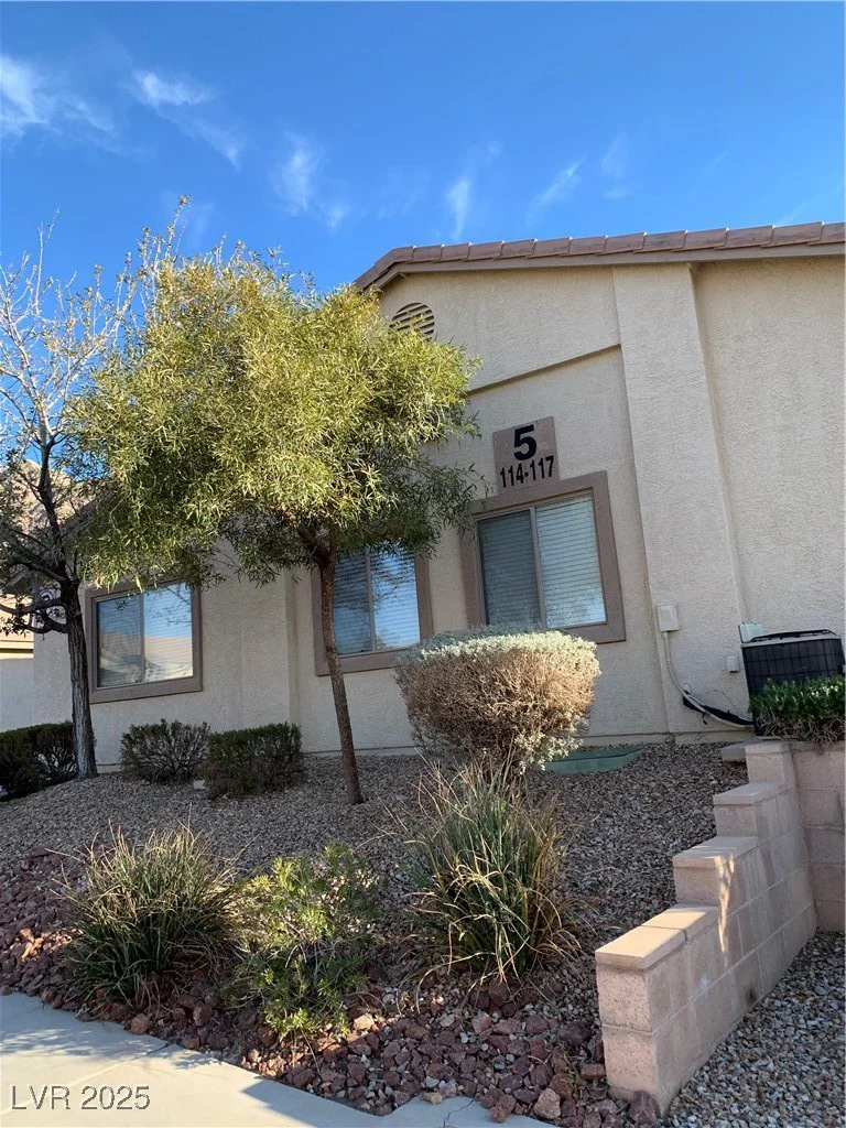 2050 Los Feliz, Las Vegas, NV 89156