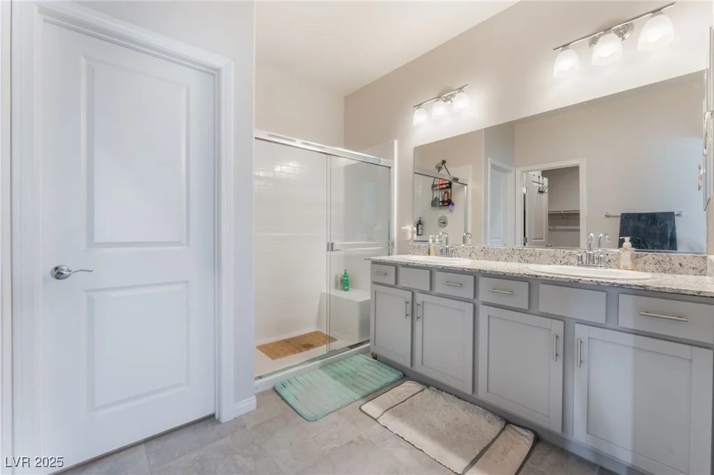 7910 Shimmery, North Las Vegas, NV 89084