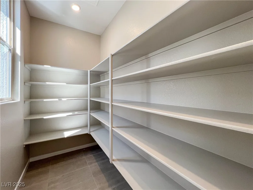 650 Agate Bridge, Las Vegas, NV 89138