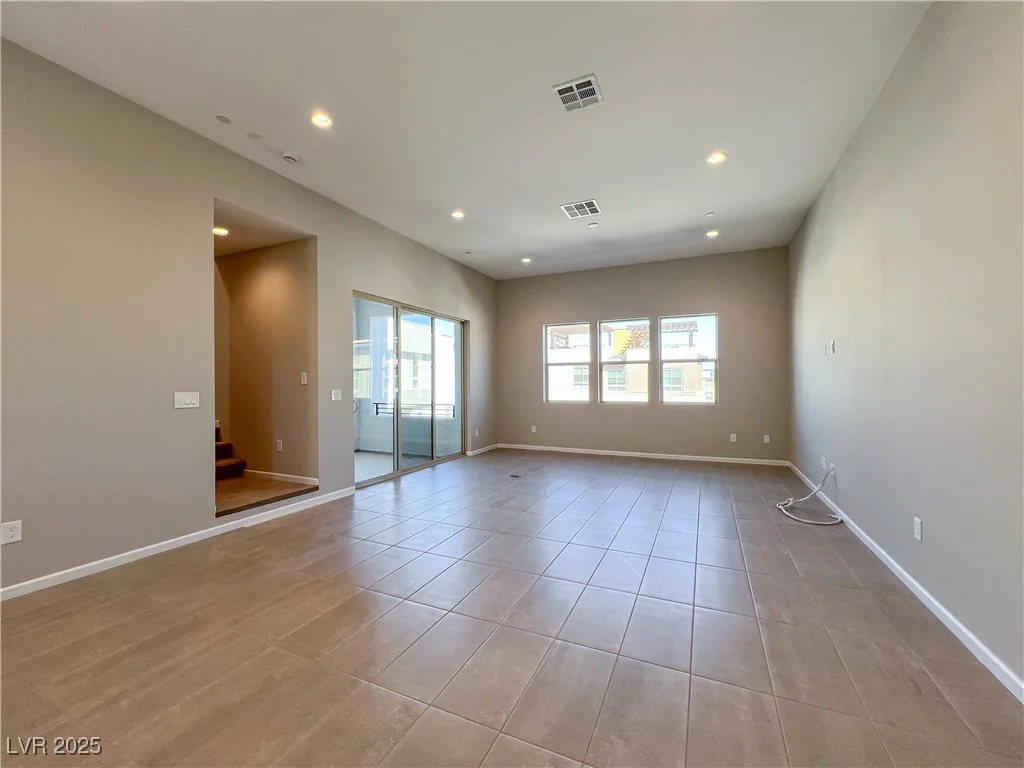 650 Agate Bridge, Las Vegas, NV 89138