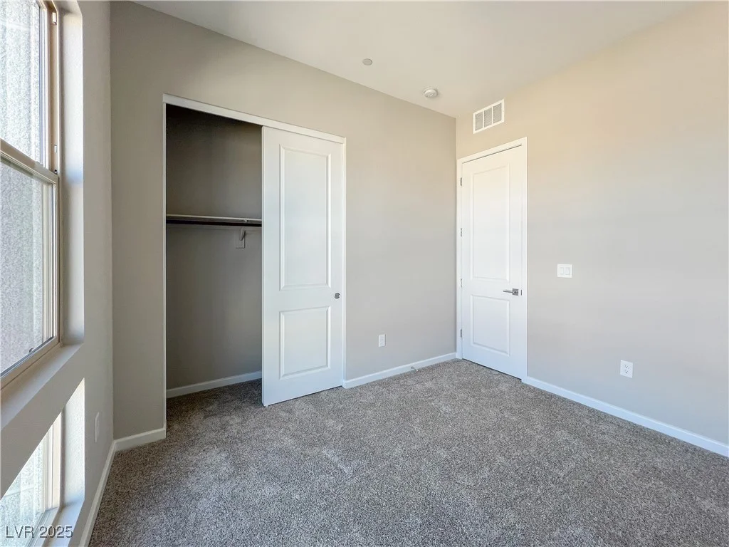 650 Agate Bridge, Las Vegas, NV 89138