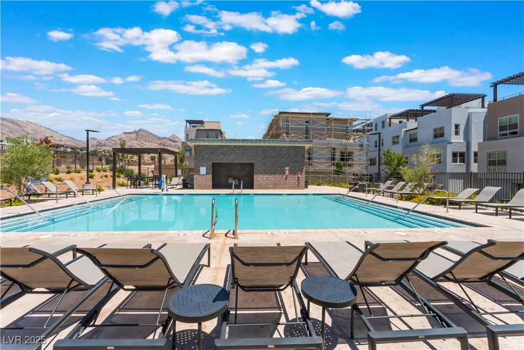 650 Agate Bridge, Las Vegas, NV 89138