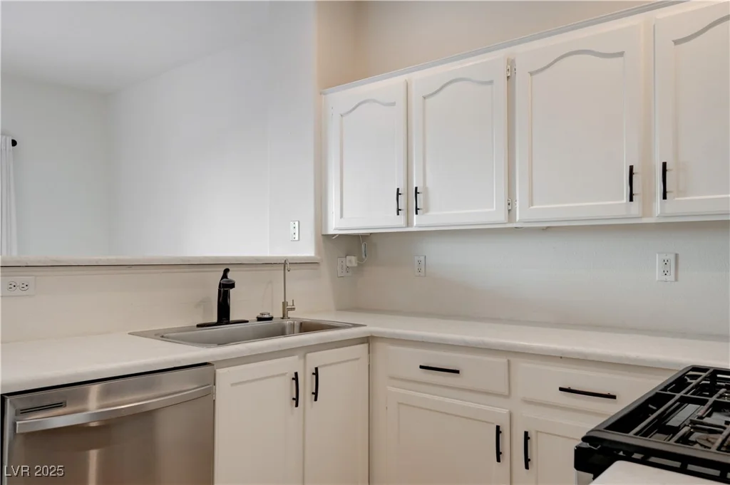 6533 Sundown Heights, Las Vegas, NV 89130