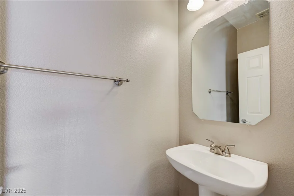 6533 Sundown Heights, Las Vegas, NV 89130
