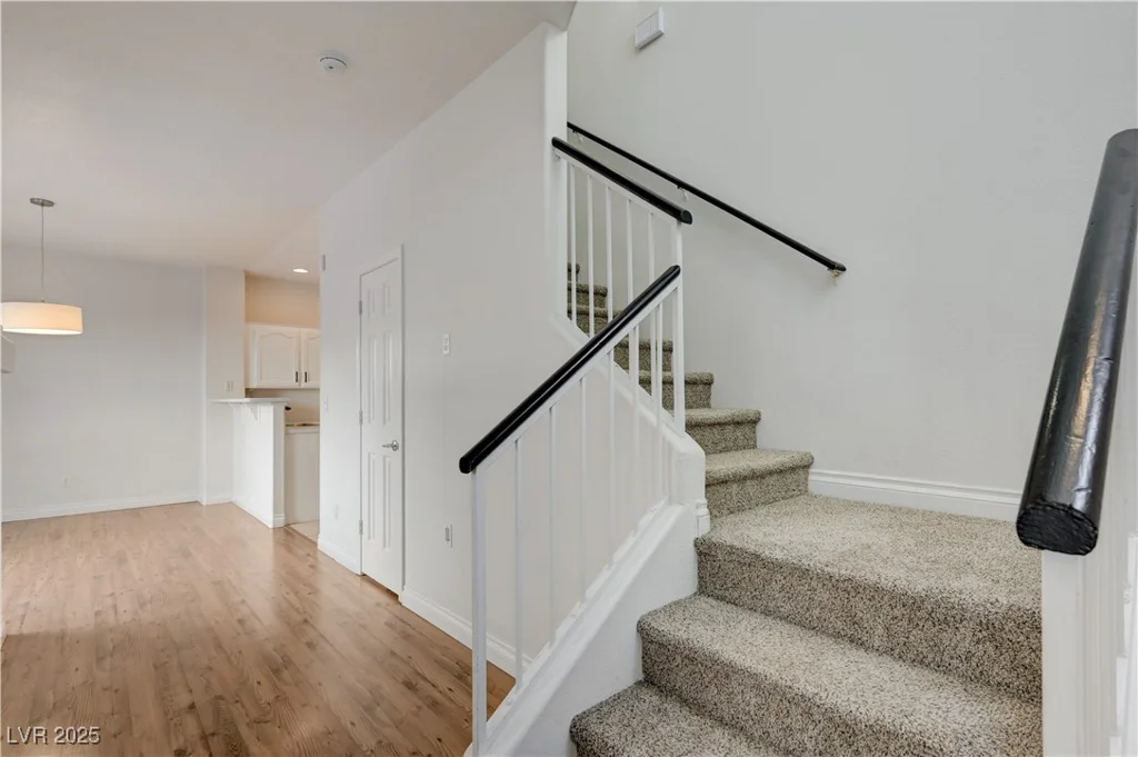 6533 Sundown Heights, Las Vegas, NV 89130