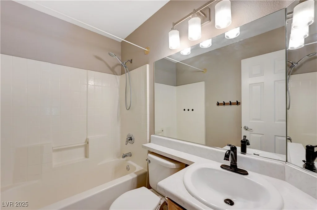 6533 Sundown Heights, Las Vegas, NV 89130