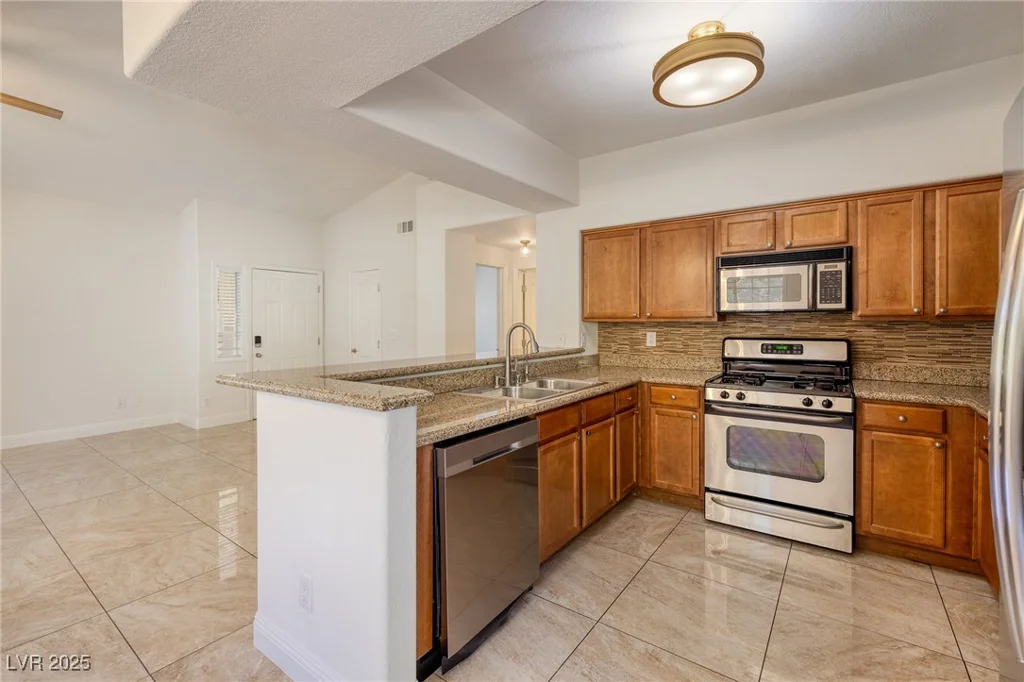 1705 King James, Las Vegas, NV 89144