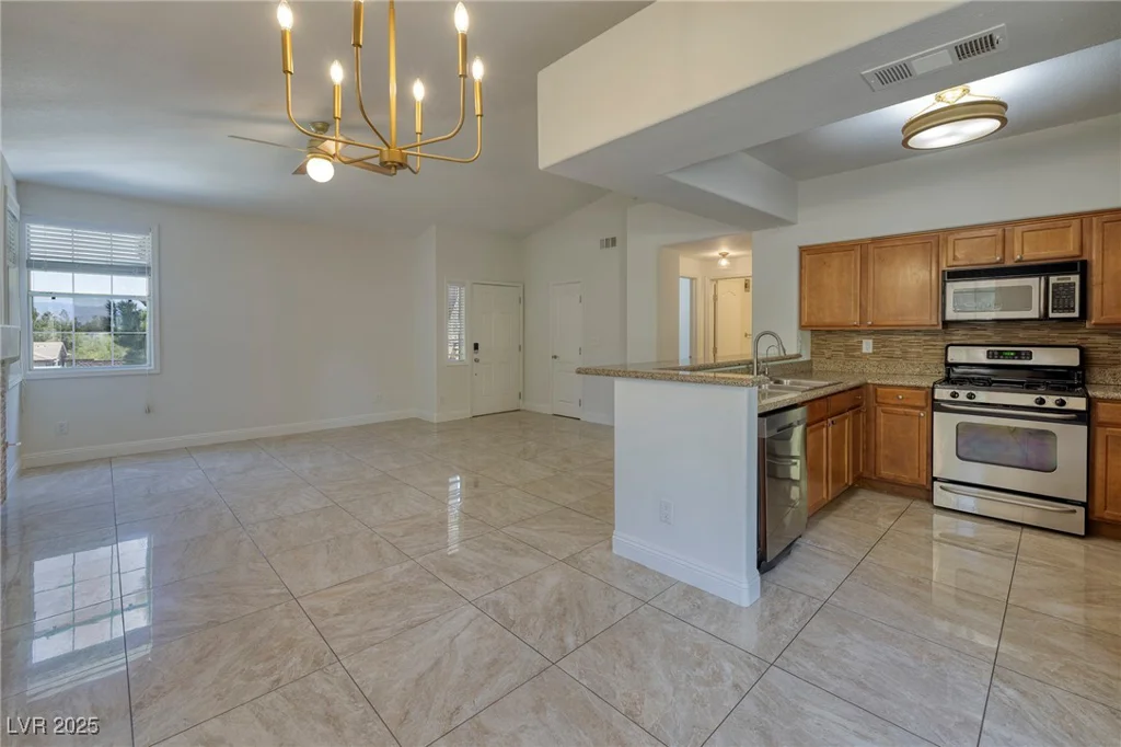1705 King James, Las Vegas, NV 89144