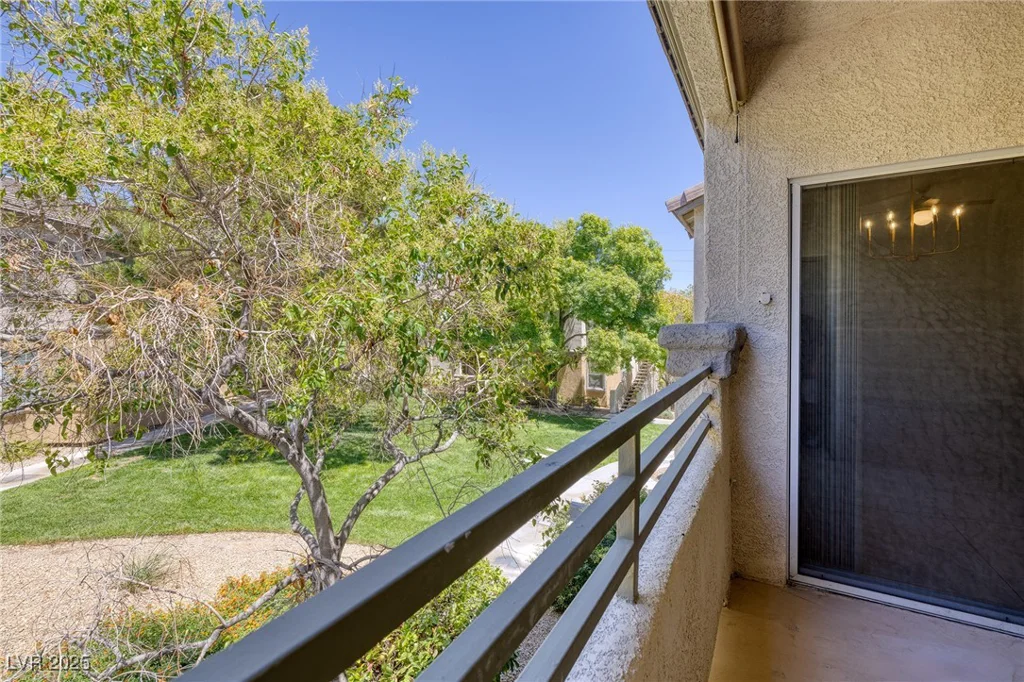 1705 King James, Las Vegas, NV 89144