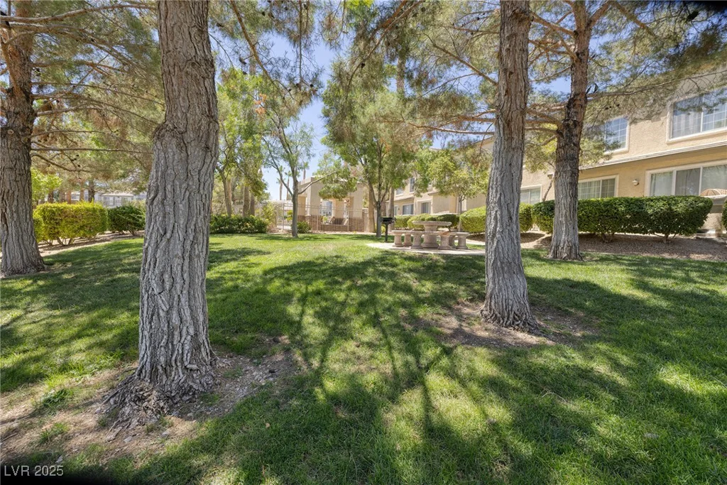 1705 King James, Las Vegas, NV 89144