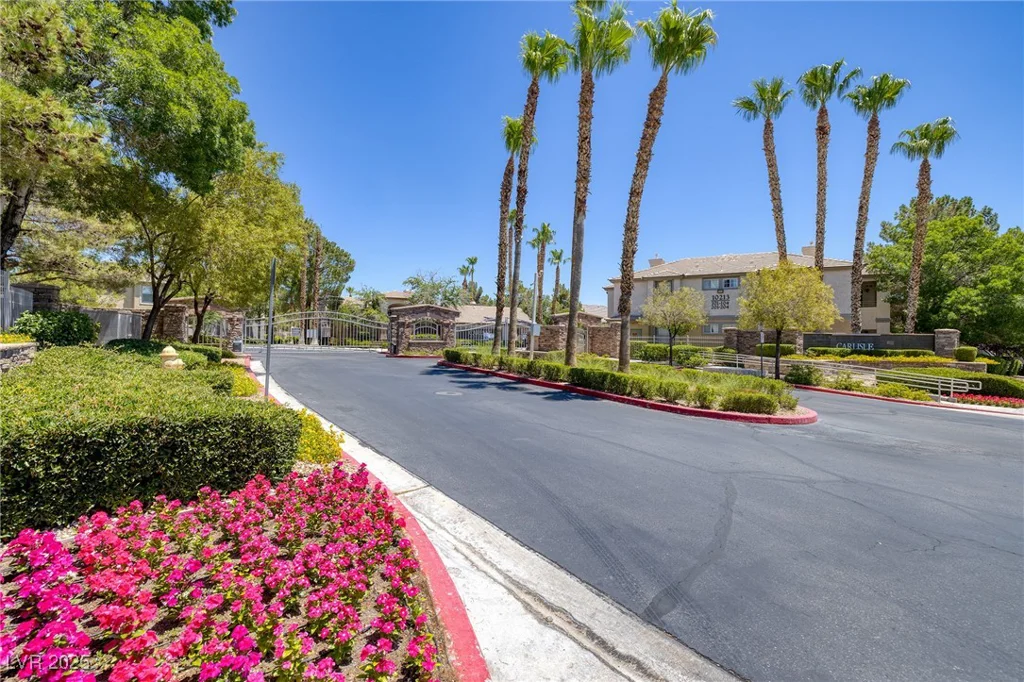 1705 King James, Las Vegas, NV 89144