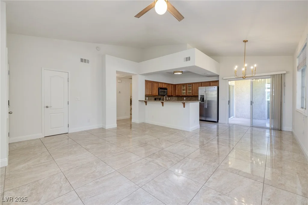 1705 King James, Las Vegas, NV 89144