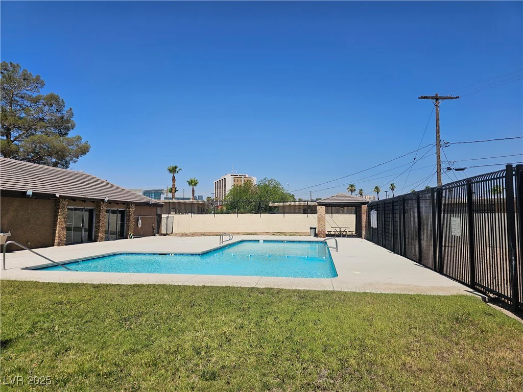 1480 Hialeah, Las Vegas, NV 89119