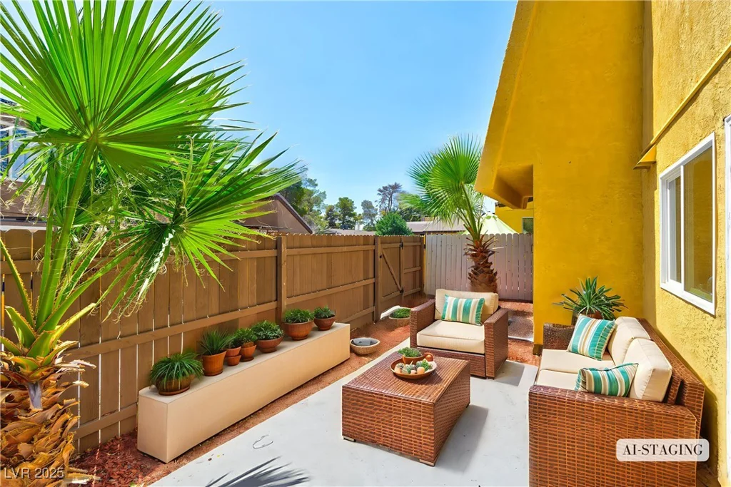 1480 Hialeah, Las Vegas, NV 89119