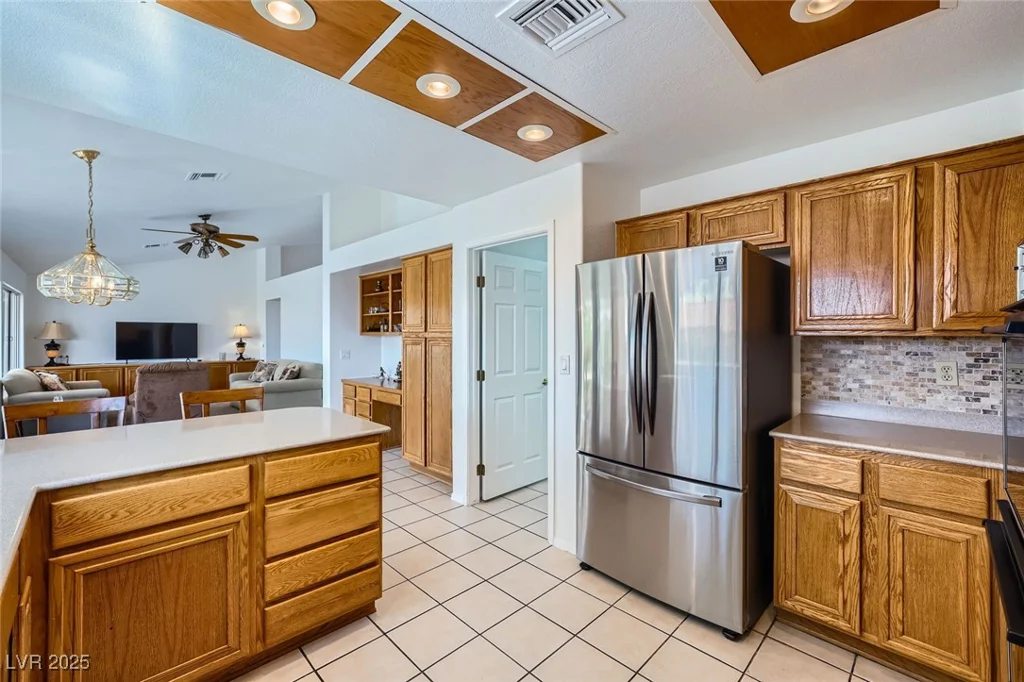 9717 Buckhorn, Las Vegas, NV 89134