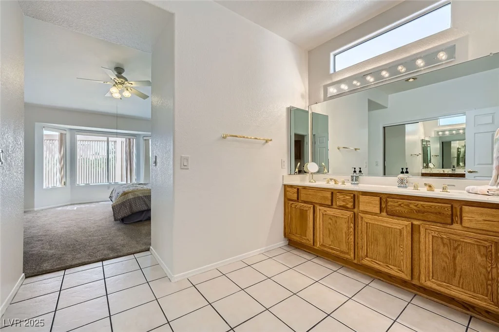 9717 Buckhorn, Las Vegas, NV 89134