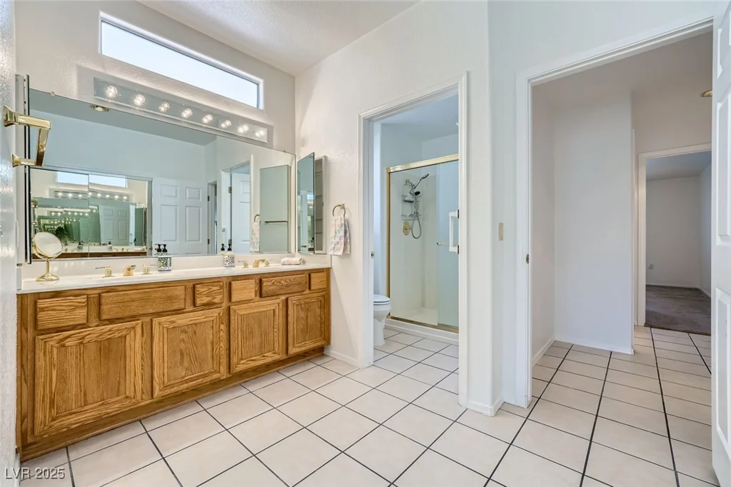 9717 Buckhorn, Las Vegas, NV 89134