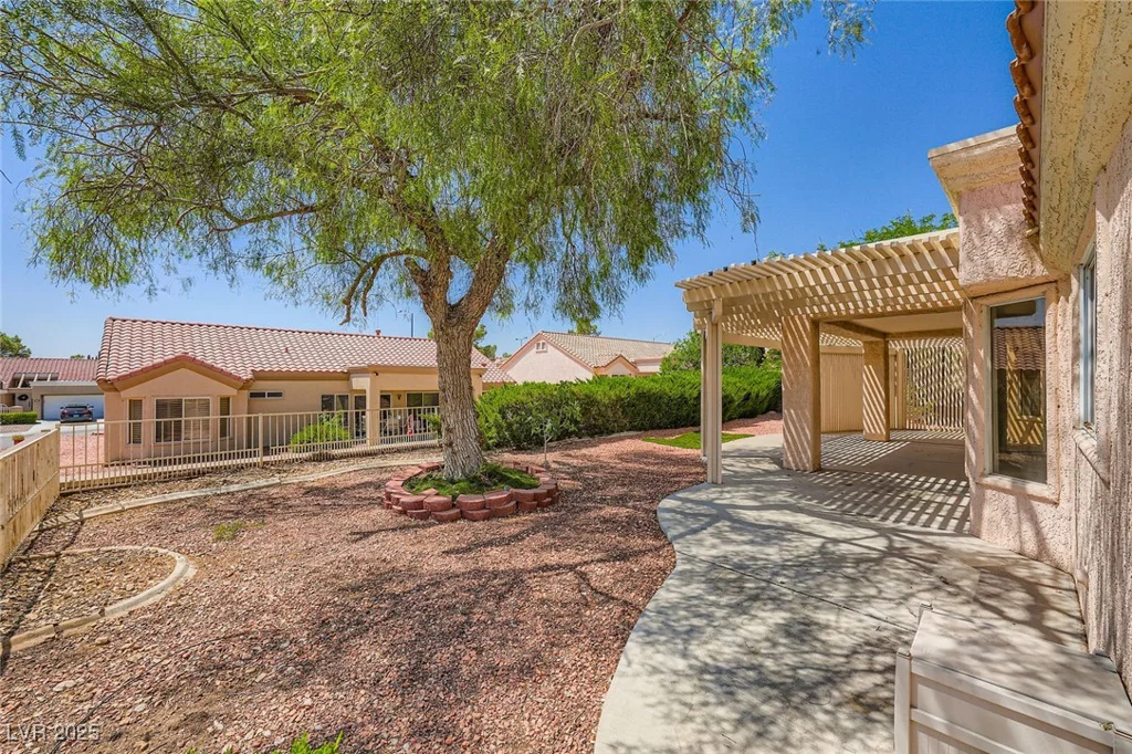 9717 Buckhorn, Las Vegas, NV 89134