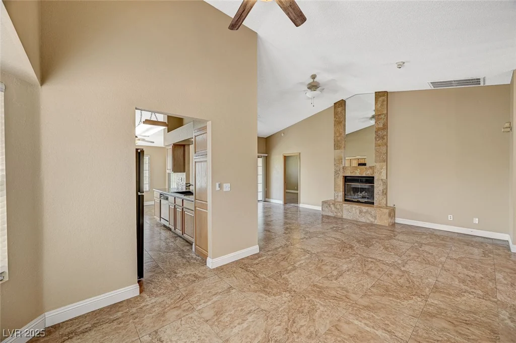 5401 Broadwater, Las Vegas, NV 89130