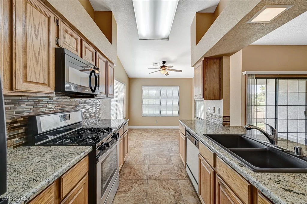 5401 Broadwater, Las Vegas, NV 89130