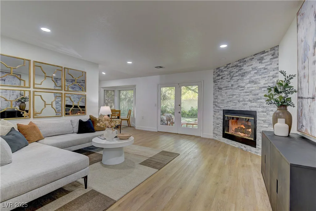 7629 Oyster Cove, Las Vegas, NV 89128
