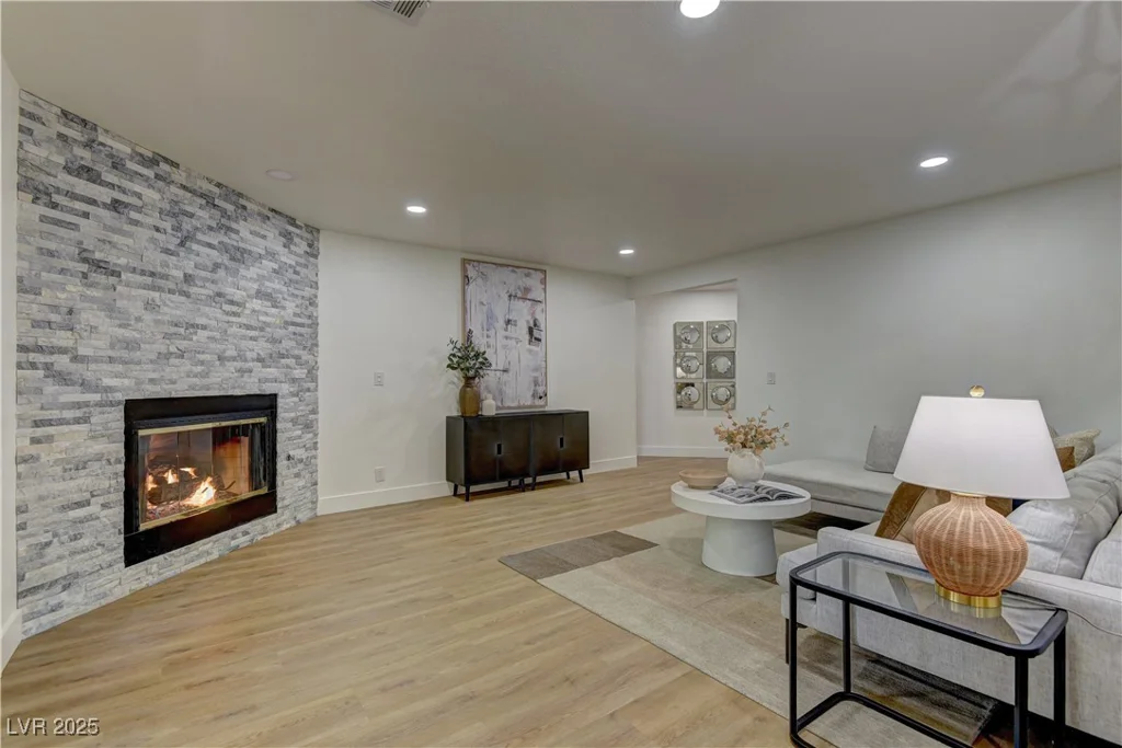 7629 Oyster Cove, Las Vegas, NV 89128