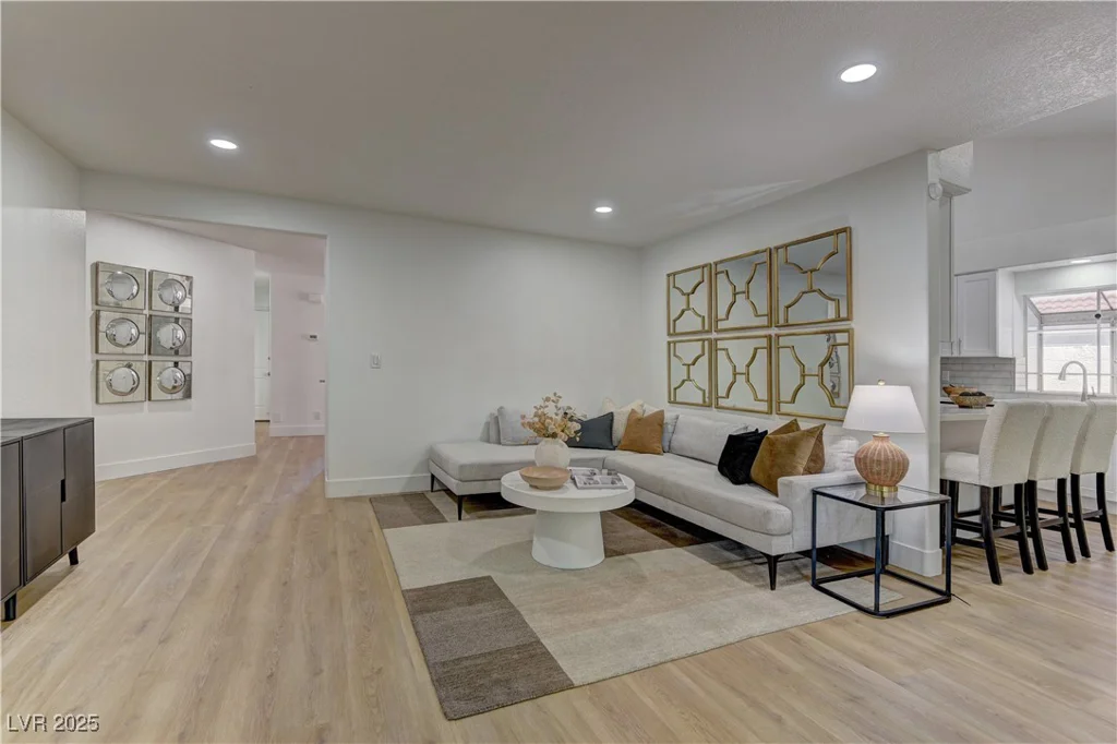 7629 Oyster Cove, Las Vegas, NV 89128