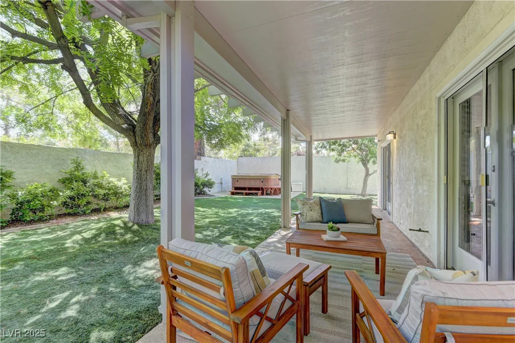 7629 Oyster Cove, Las Vegas, NV 89128