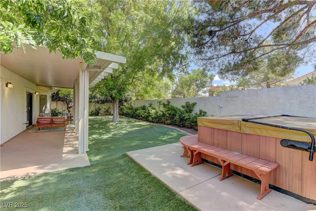 7629 Oyster Cove, Las Vegas, NV 89128