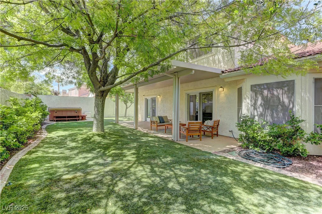 7629 Oyster Cove, Las Vegas, NV 89128