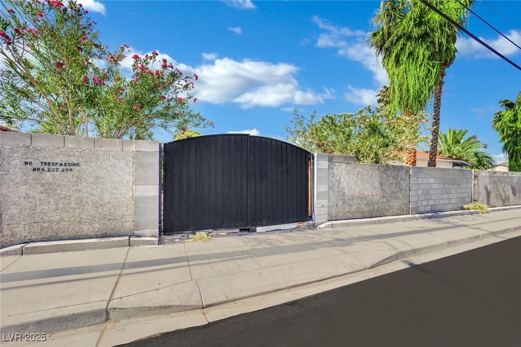 101 19th, Las Vegas, NV 89101