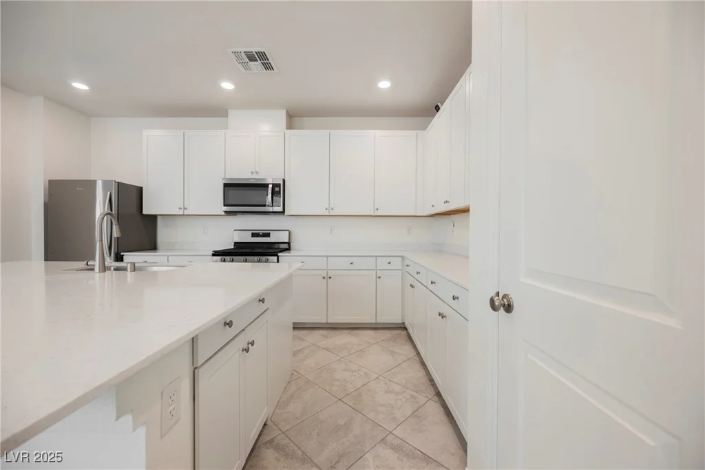 3270 Trabia, Henderson, NV 89044