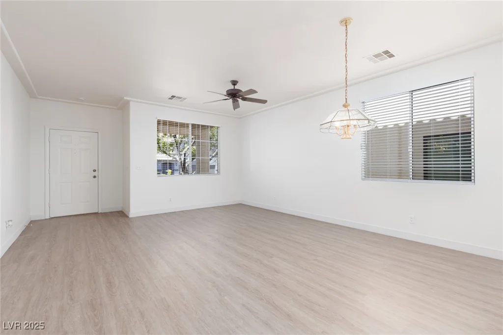 9709 Casper Peak, Las Vegas, NV 89117