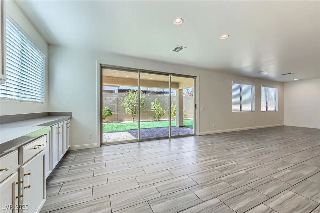 397 Pearl Fountains, Las Vegas, NV 89148