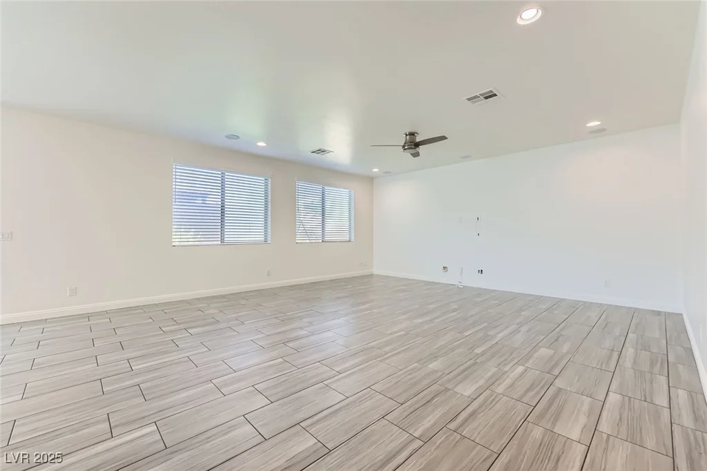 397 Pearl Fountains, Las Vegas, NV 89148