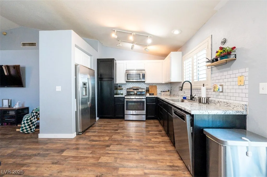 1709 High Breeze, Las Vegas, NV 89106
