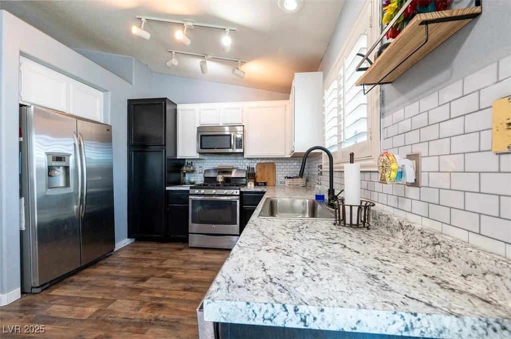 1709 High Breeze, Las Vegas, NV 89106