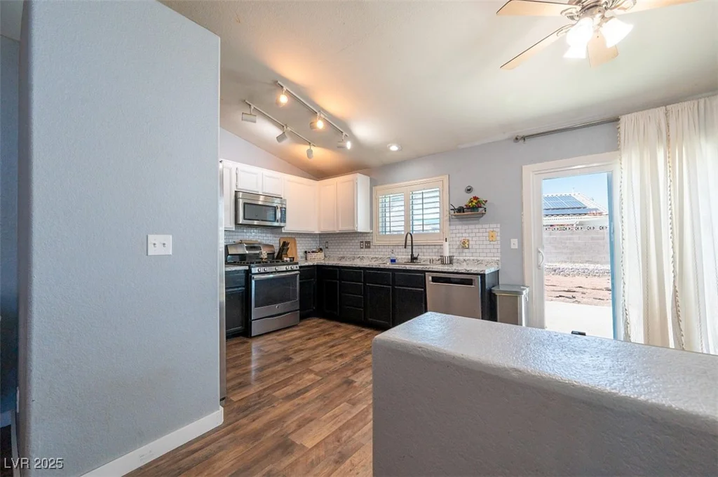 1709 High Breeze, Las Vegas, NV 89106