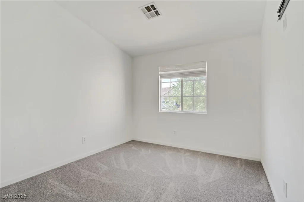 925 Mandolin, North Las Vegas, NV 89032