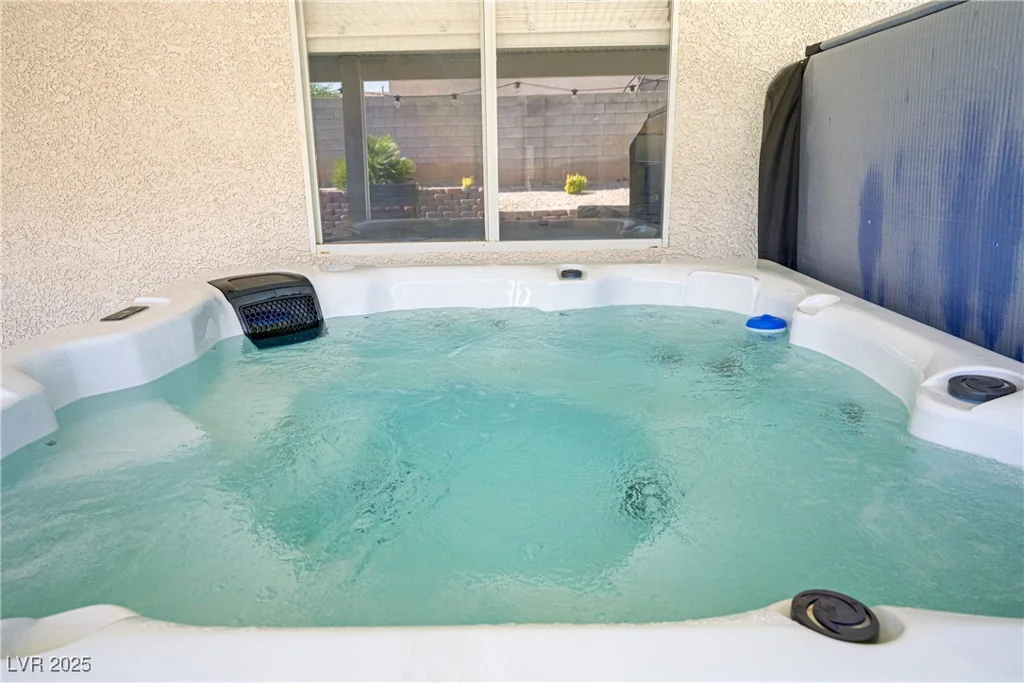 925 Mandolin, North Las Vegas, NV 89032