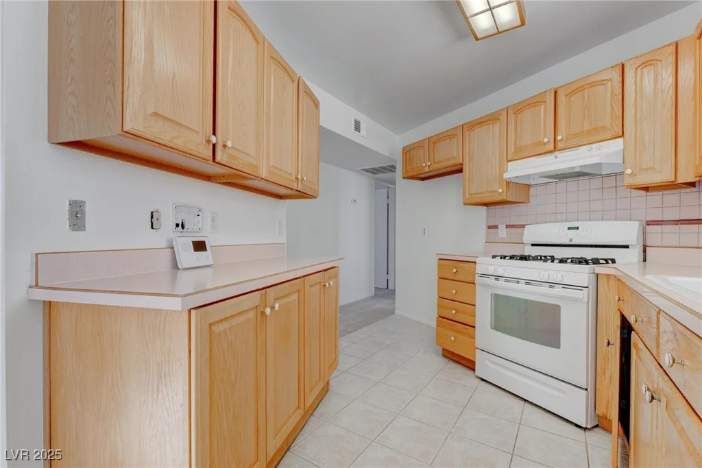 5283 Orinda, Las Vegas, NV 89120
